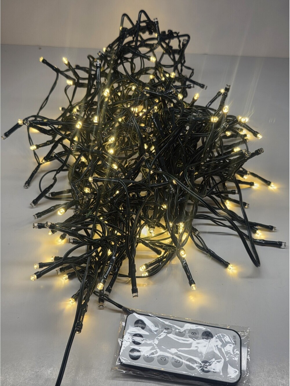 Christmas Tree Lights Outdoor Indoor WarmWhite 280Led 10 Lines Star Topper